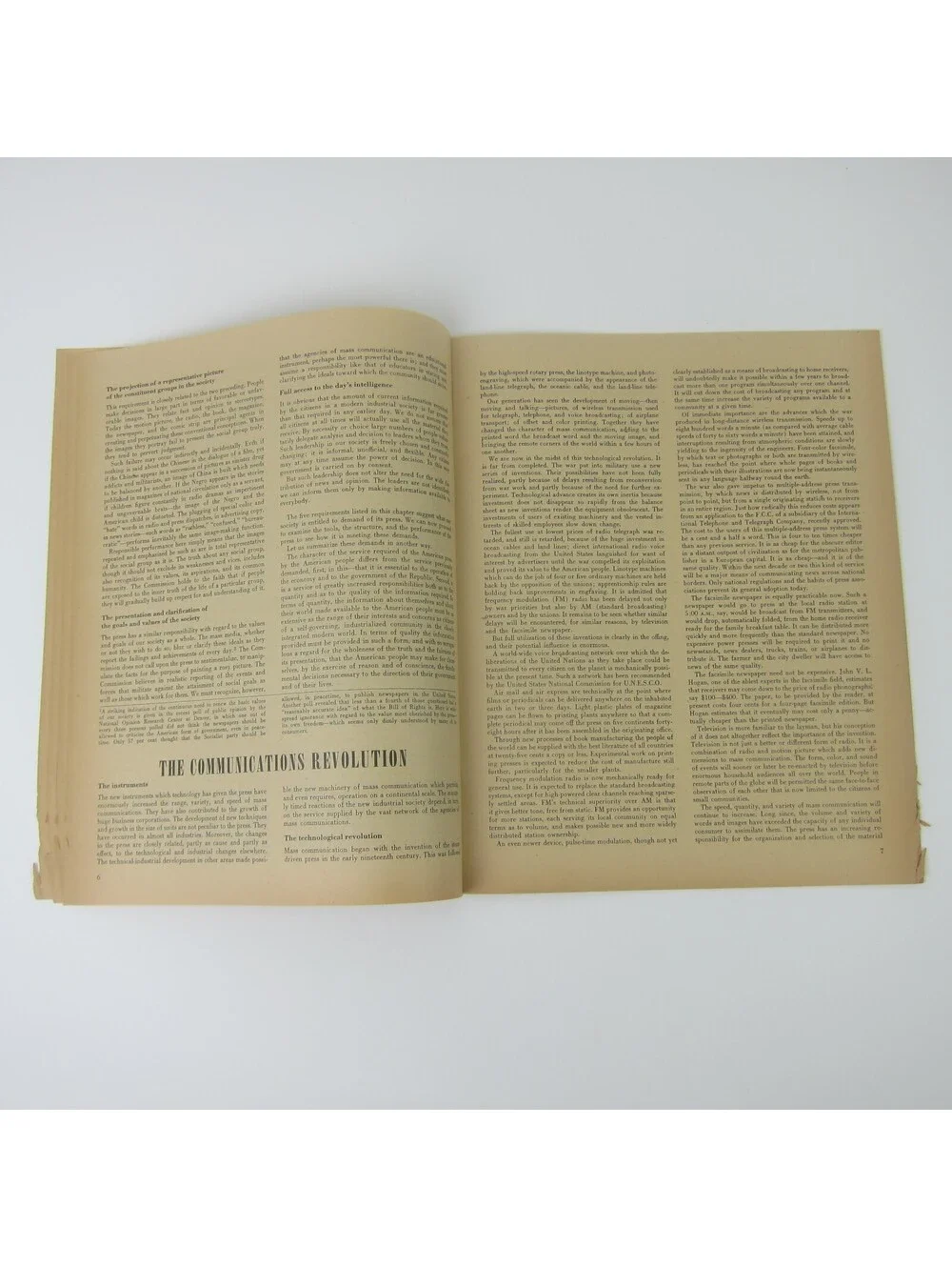 A Free & Responsible Press: A General Report on Mass Communication Vintage 1947